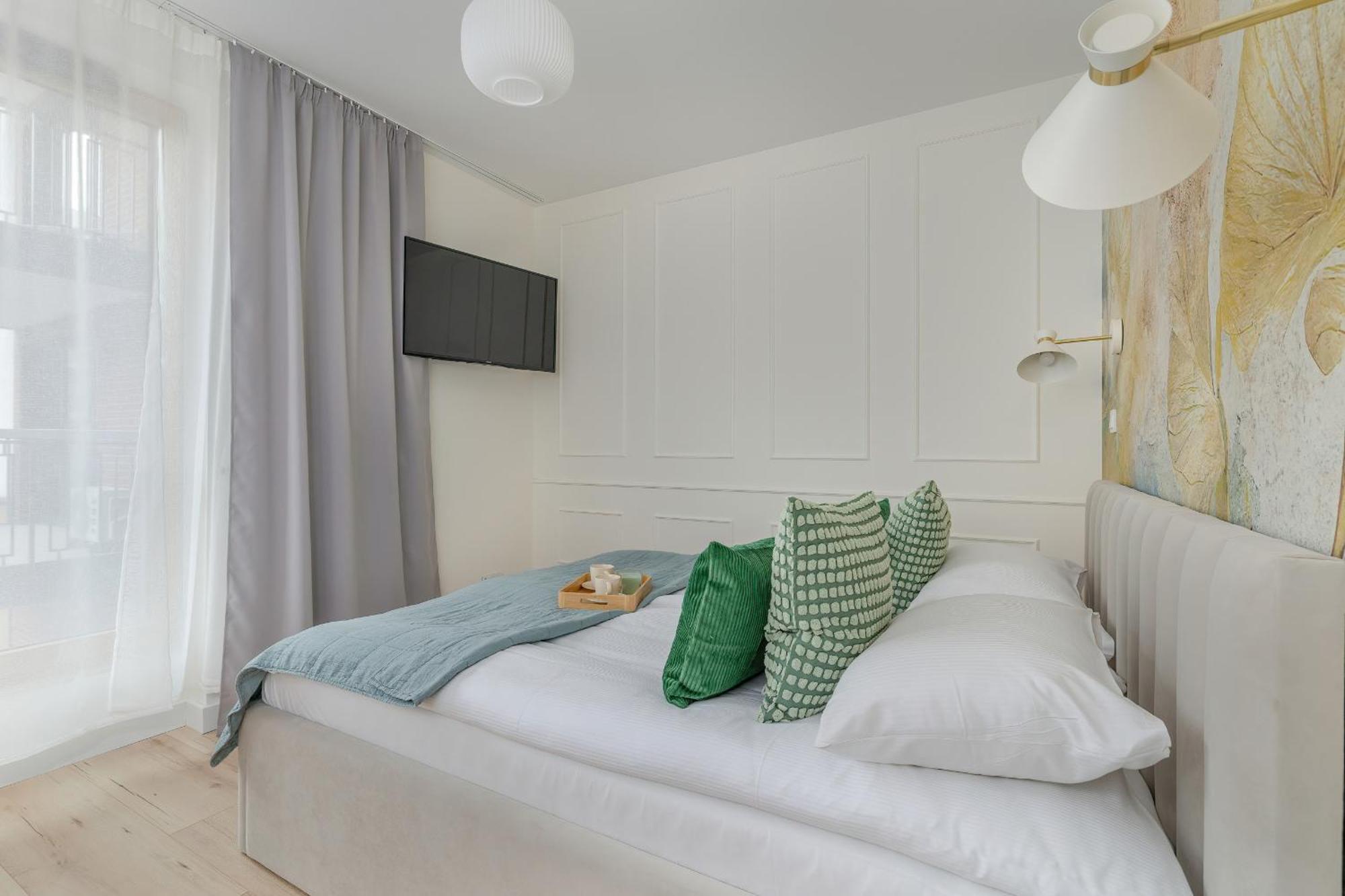Cozy Apartment Orawska With Balcony By Noclegi Renters Cracóvia Exterior foto