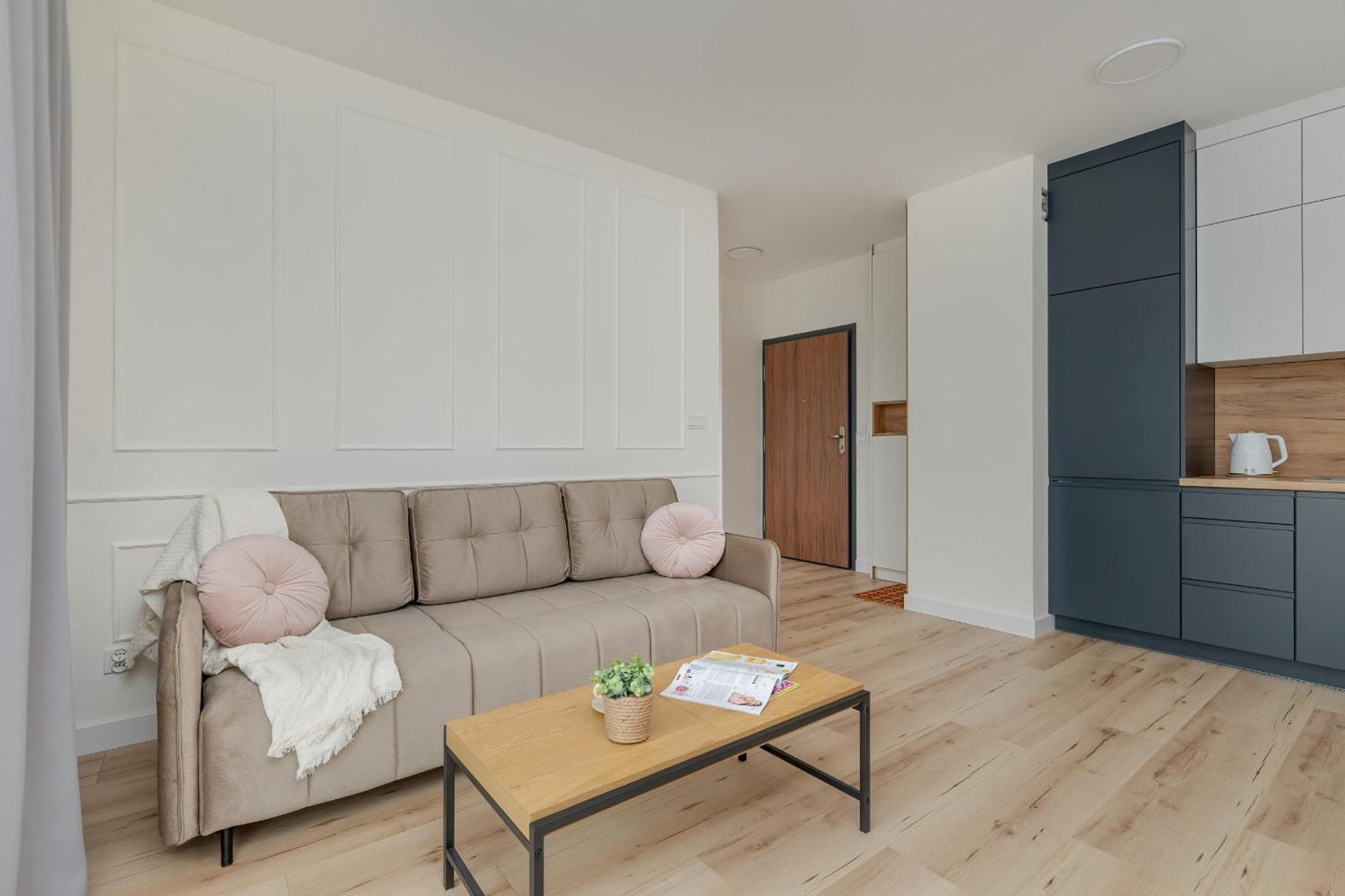 Cozy Apartment Orawska With Balcony By Noclegi Renters Cracóvia Exterior foto